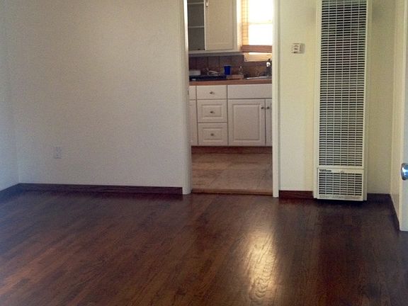 2nd image of 3943 1/2 Mississippi St