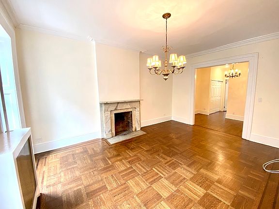 3rd image of 129 W 15th St APT 3