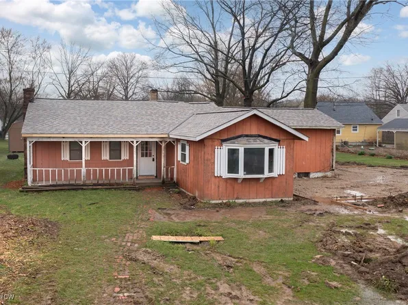 4547 Day St, Sheffield Village, OH 44054