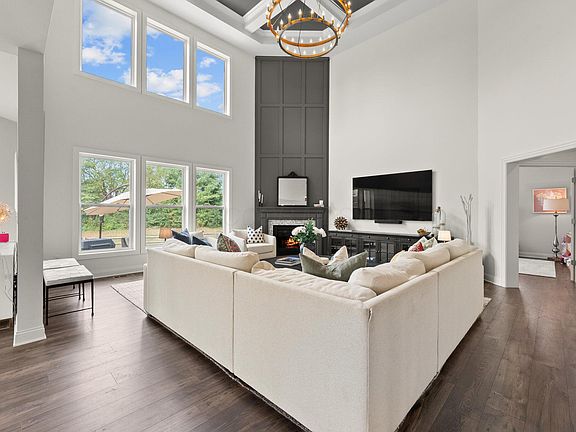 4th image of 7305 Menai Way