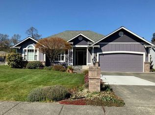 902 E Willow St, Sequim, WA