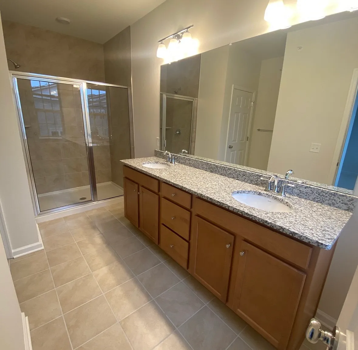 2 bed, 1650 sqft, $3,395 — Photo 4