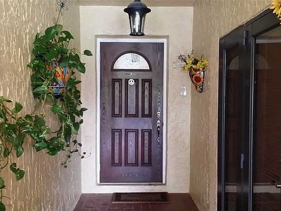 2nd image of 3623 Estepona Ave #0