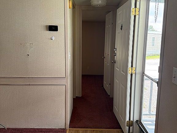 5th image of 132 Manchester Cir