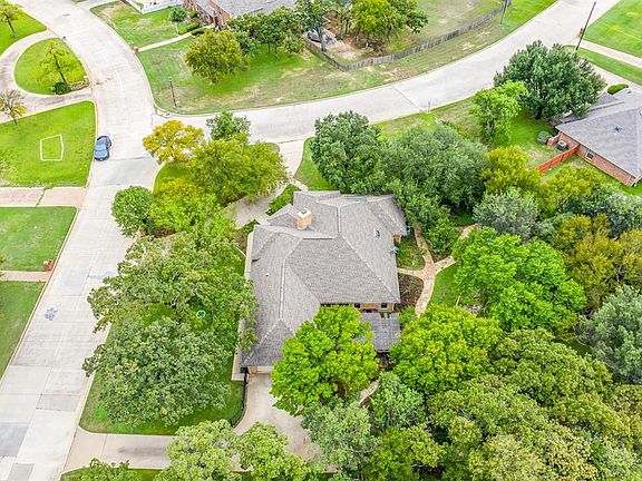 4th image of 801 Shady Creek Dr