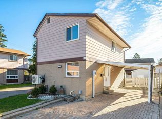 32 Hindquarter Ct, Brampton, ON L6S2C3
