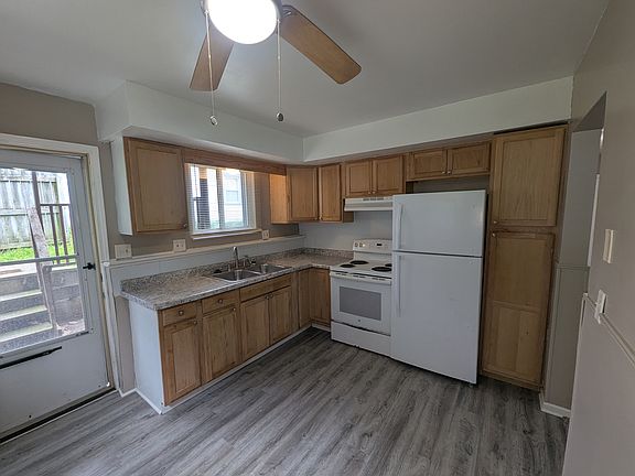 2nd image of 2008 Adelpha Ave