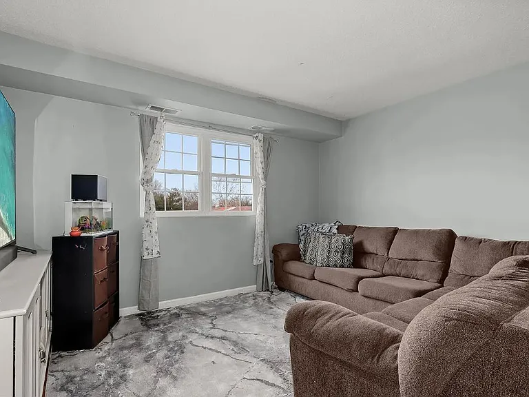 11910 Tarragon Rd #L — Photo 2