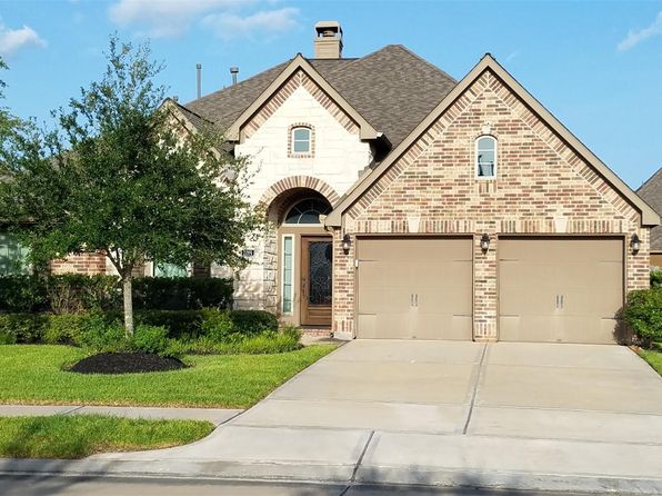 2019 Sunset Springs Dr