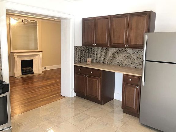 3rd image of 3814 Prospect Ave E APT 103