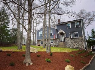 1 McClellan Dr, Plymouth, MA 02360