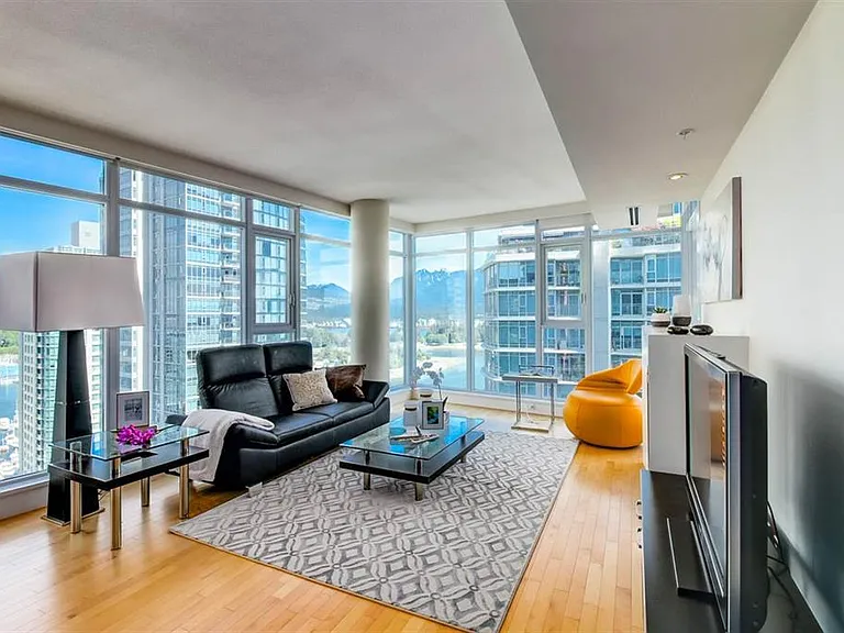 1205 Hastings St W #2402 — Photo 16
