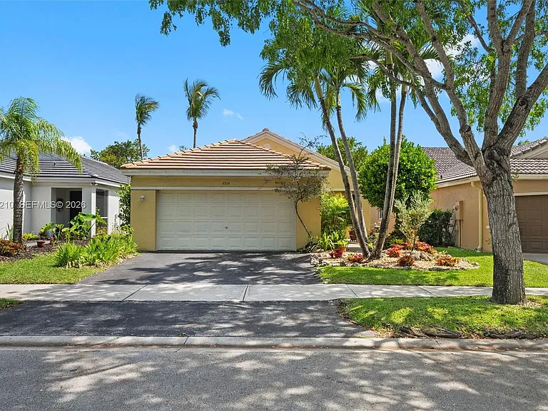 4334 Mahogany Ridge Dr — Photo 2