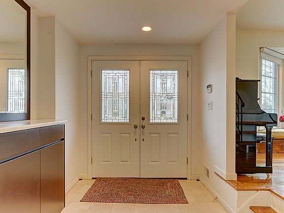 3rd image of 90 Country Village Ln