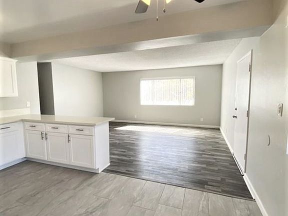 5th image of 985 N Park Cir #10