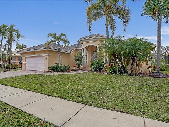 3rd image of 2024 NW 139th Ter