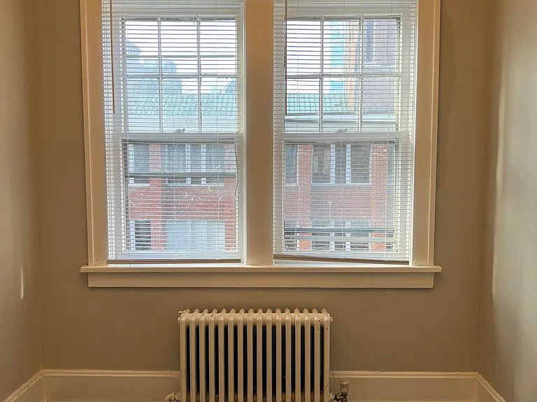 176 Market St #204 — Photo 6