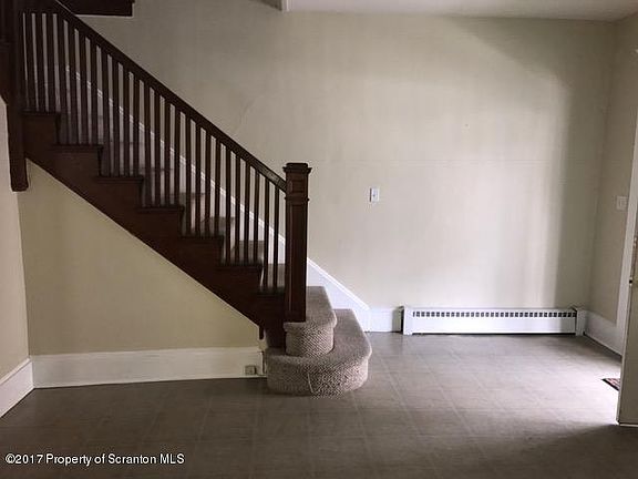 3rd image of 1710 Roselynn St