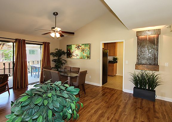 3rd image of 2036 Golden Circle Dr