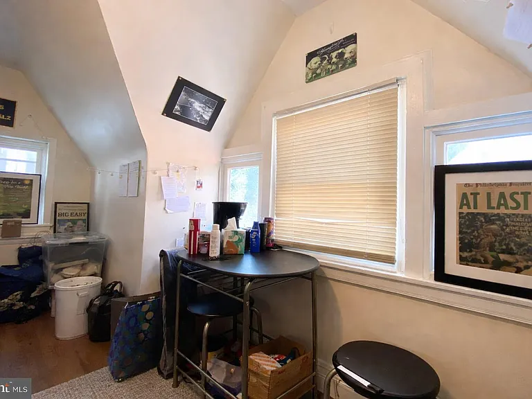 3215 Summer St — Photo 35
