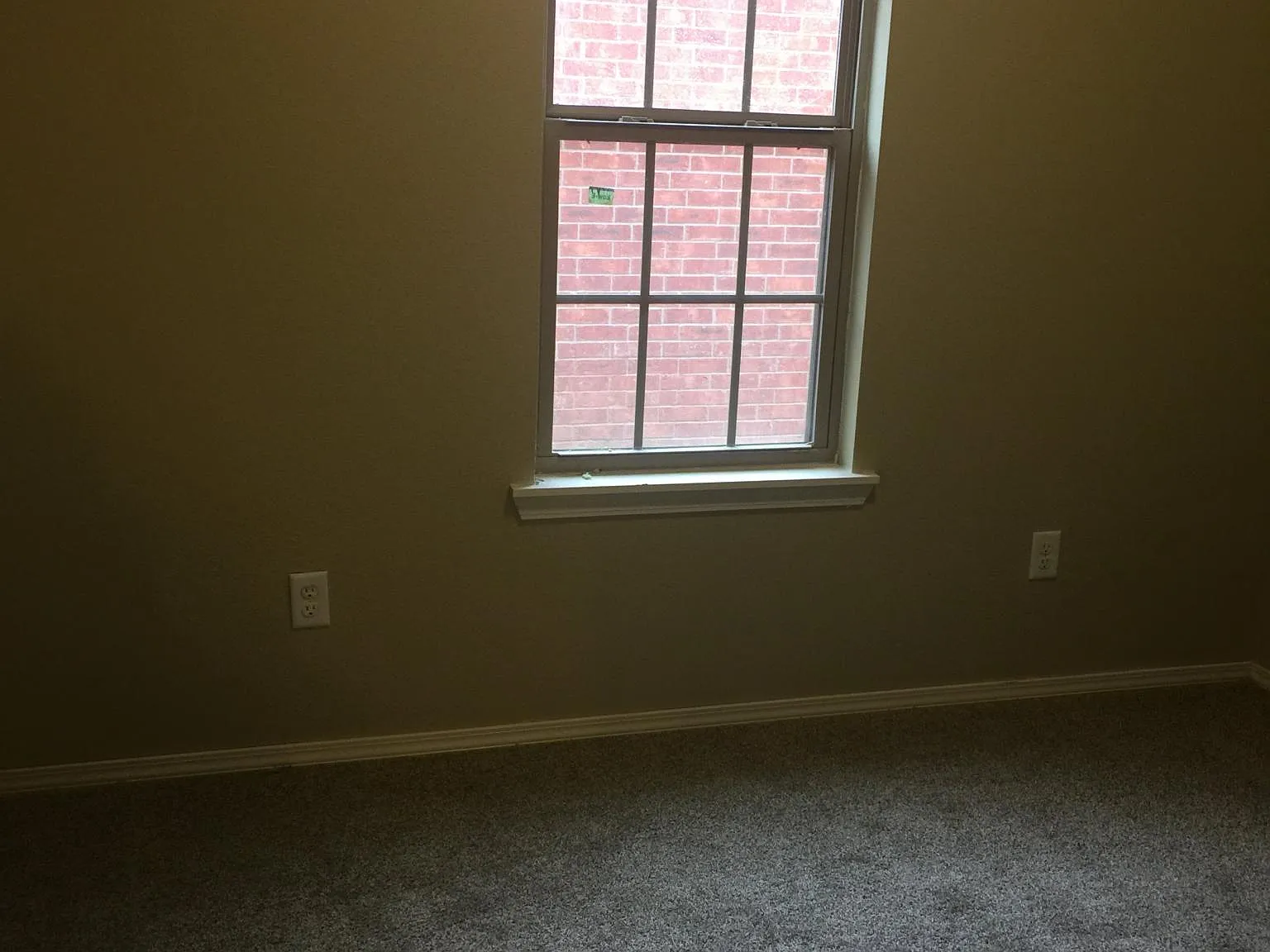 3 bed, 1250 sqft, $1,250 — Photo 3