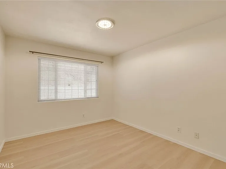 6551 Abbottswood Dr — Photo 18