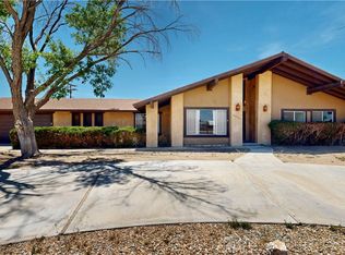 20061 Seneca Rd, Apple Valley, CA 92307