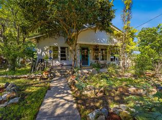 242 S Sycamore Ave, New Braunfels, TX 78130