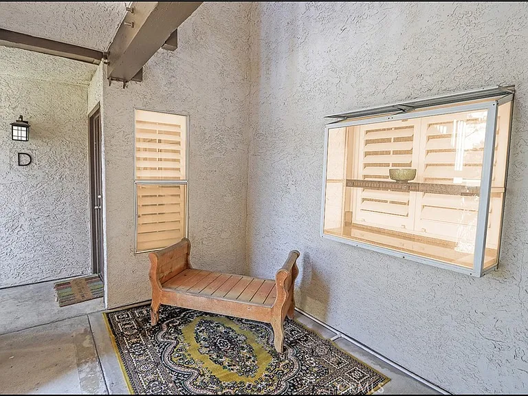 30 Corniche Dr #D — Photo 3