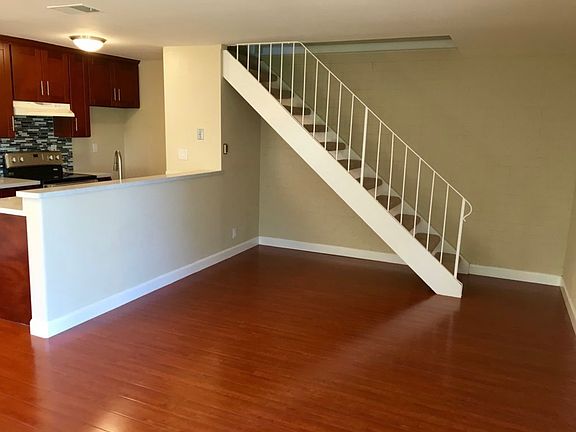 4th image of 5519 Eagles Ln APT 2