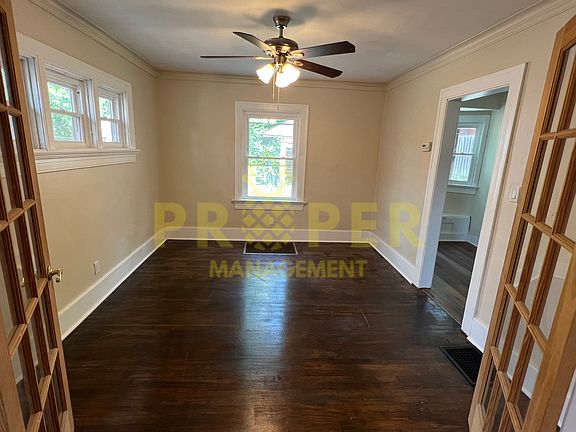 3rd image of 27 Vassar Dr