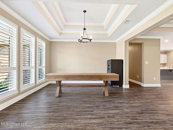 5th image of 13438 Mayfair Ln