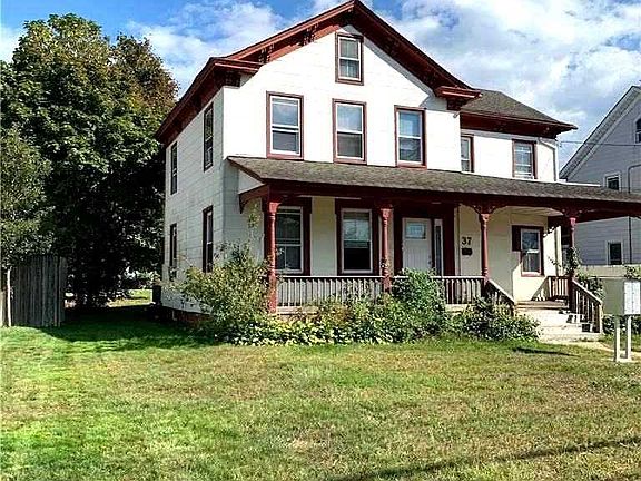3rd image of 37 Jennings Ave