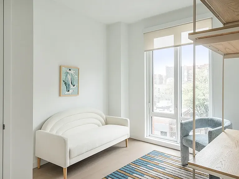 975 Nostrand Ave #405 — Photo 3
