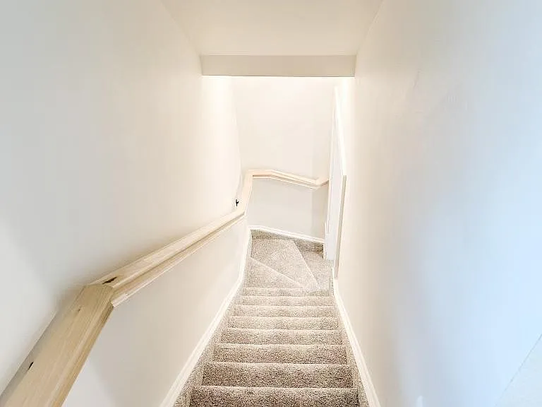 403 8th Ave S — Photo 39