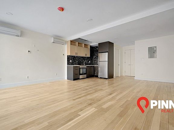 2nd image of 210 Linden Blvd #6K