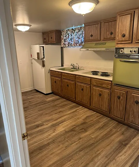 downstairs kitchen