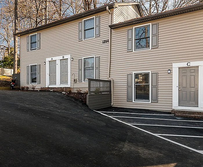Fieldbrook-Apts-700x700-13