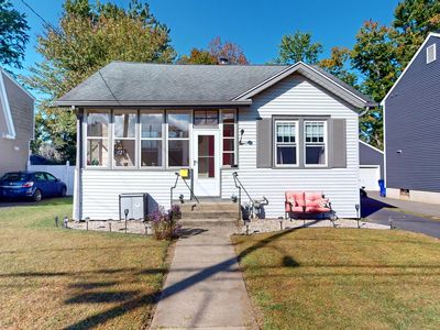 25 Goodsell Street, West Hartford, CT, 06110
