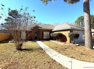 443 River Oaks Dr, Wetumpka, AL 36092