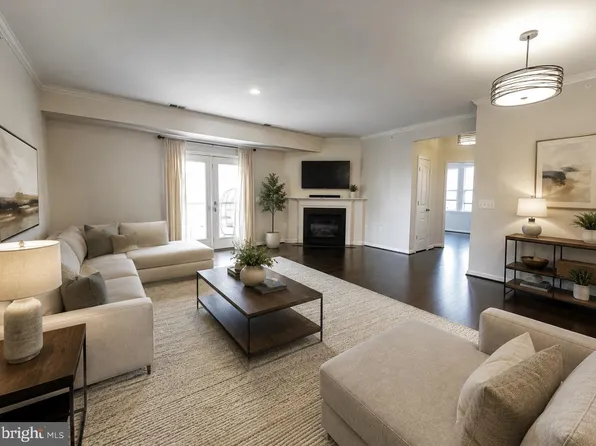 41900 Metamorphic Sq Unit 400, Aldie, VA 20105