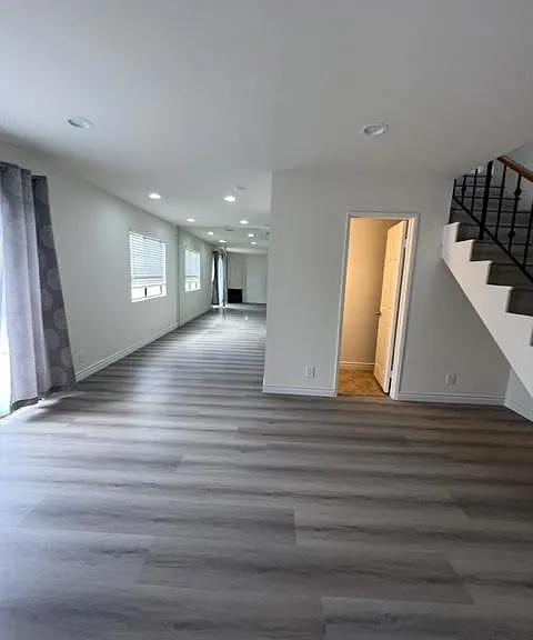 7893 Cerritos Ave — Photo 75