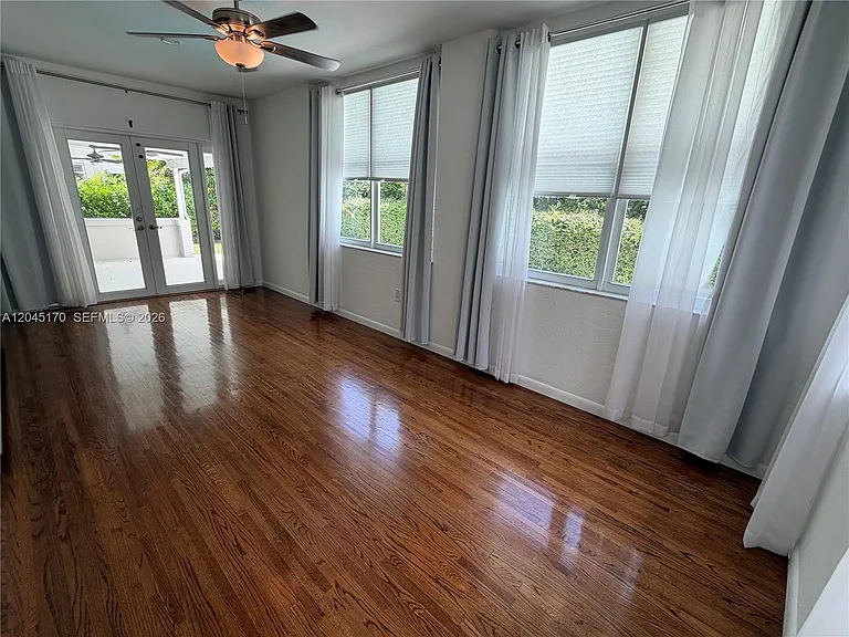1420 Baracoa Ave — Photo 5