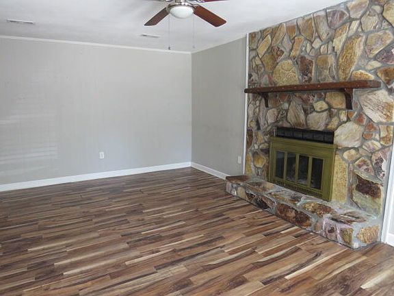 4th image of 2217 Glynn Arven Court