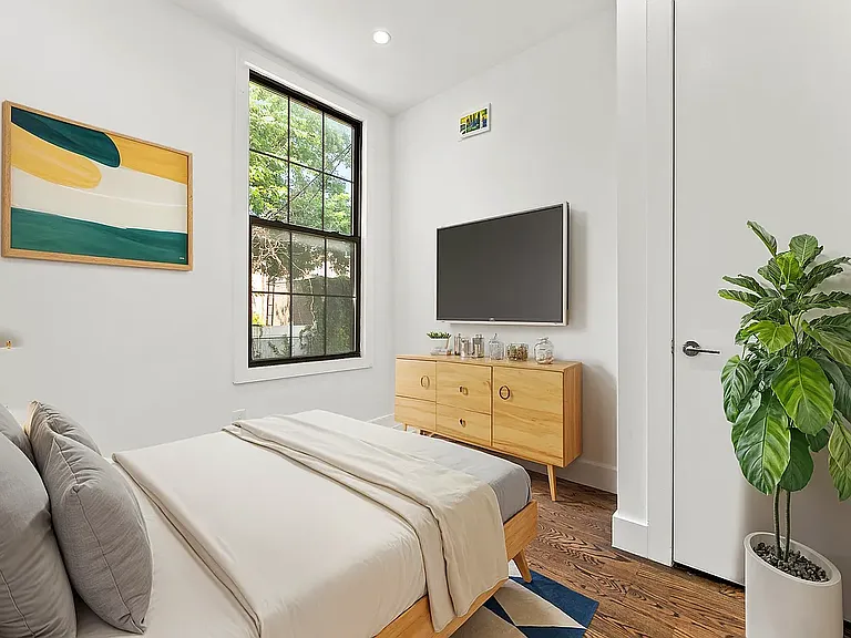 1863 Himrod St #1R — Photo 7