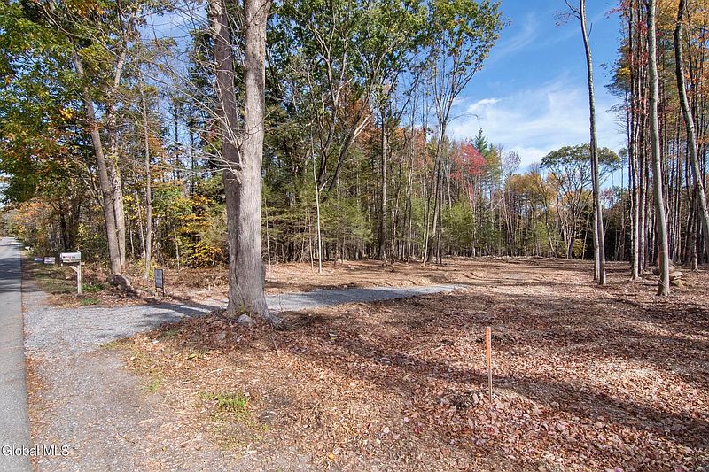 5th image of 119a Sand Hill Road