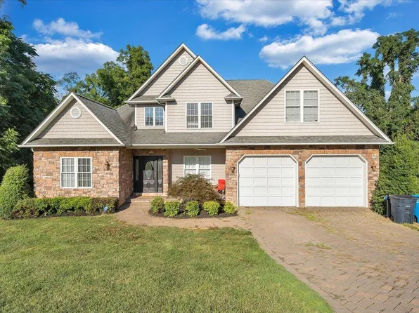 3808 Sioux Ridge Rd NW, Roanoke, VA 24017