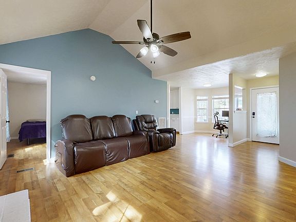 5th image of 1305 Reinfield Ct