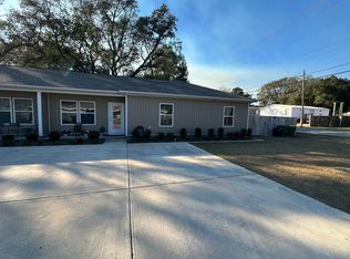 688 Anderson Dr, Fort Walton Beach, FL 32547