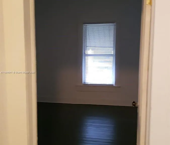 1517 Logan St — Photo 15